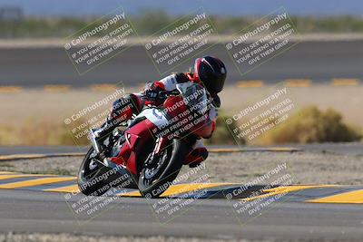 media/Oct-08-2022-SoCal Trackdays (Sat) [[1fc3beec89]]/Turn 14 (1050am)/